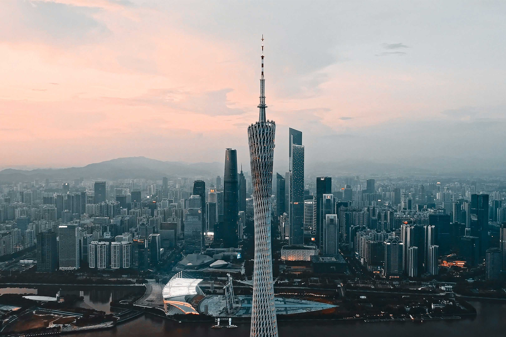 77体育·美妆领航者